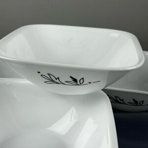 Corelle  Royal Lines 4 Square Bowls 6-1/4" White Black Red Vitrelle Clean lines